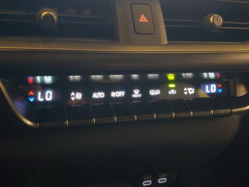 Used 2025 Lexus UX 300h FWD w/ Accessory Package (Z1) image 32