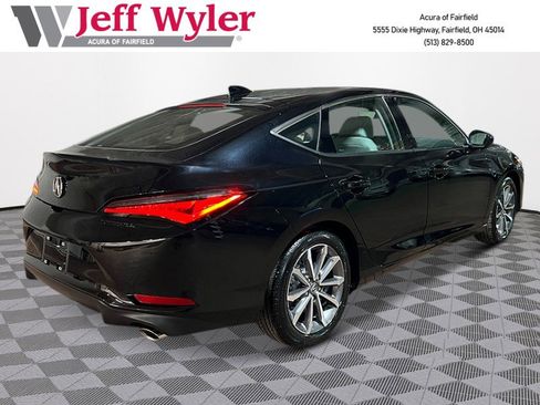 New 2025 Acura Integra image 3