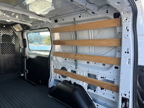 Used 2024 Ford Transit 250 Low Roof w/ Exterior Upgrade Package image 28