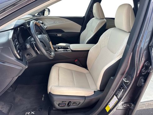 Used 2025 Lexus RX 450h AWD w/ Luxury Package image 22