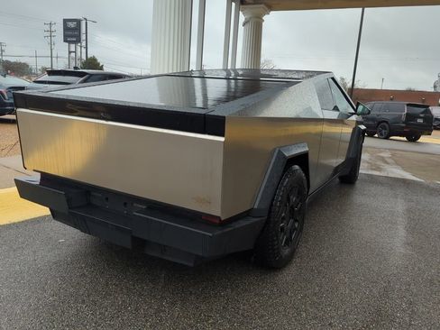 Used 2024 Tesla Cybertruck Cyberbeast image 5