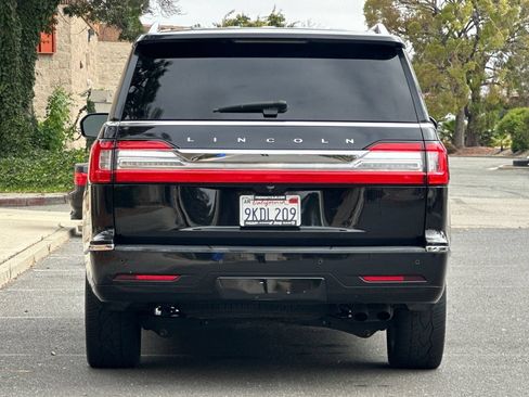 Used 2020 Lincoln Navigator Reserve RWD image 4
