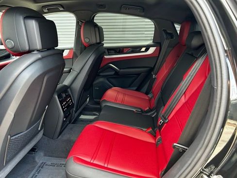 Certified 2026 Porsche Cayenne image 13
