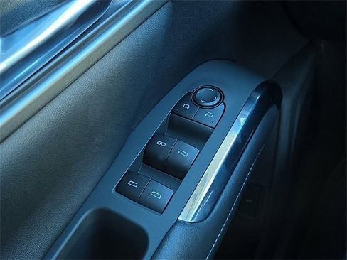 New 2026 Chevrolet Traverse LT image 19