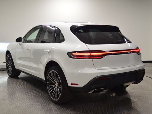 New 2026 Porsche Macan AWD/4WD image 3