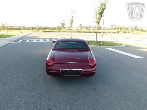 Used 2004 Ford Thunderbird image 21