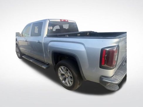 Used 2018 GMC Sierra 1500 SLT w/ SLT Premium Package AWD/4WD image 7