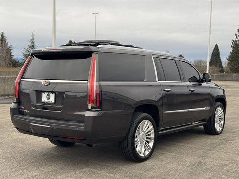Used 2016 Cadillac Escalade ESV Platinum image 5