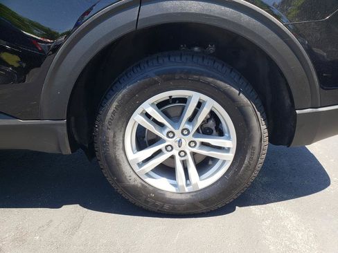 Used 2023 Ford Explorer XLT AWD/4WD image 20