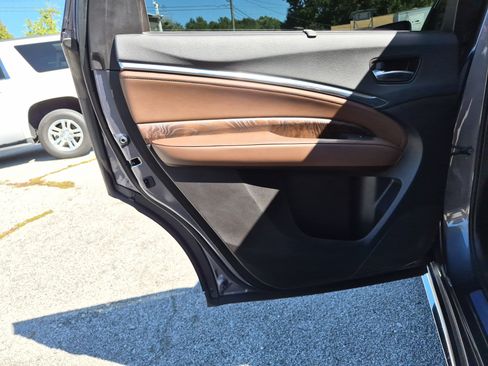 Used 2019 Acura MDX FWD w/ Advance Package image 38