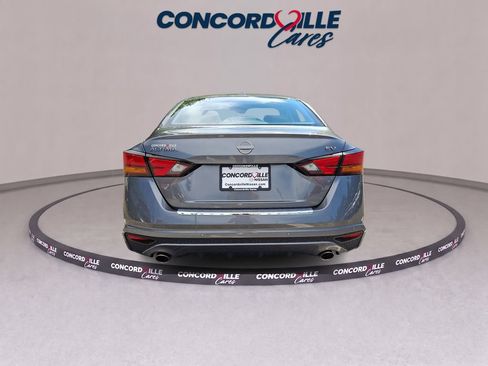 Certified 2023 Nissan Altima 2.5 SV w/ SV Premium Package FWD image 6