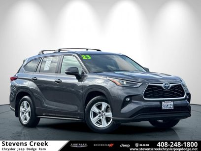 Used 2023 Toyota Highlander LE