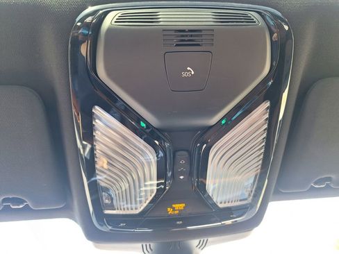 Used 2022 BMW 540i w/ M Sport Package image 19