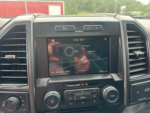 Used 2018 Ford F150 XLT w/ Equipment Group 302A Luxury AWD/4WD image 11