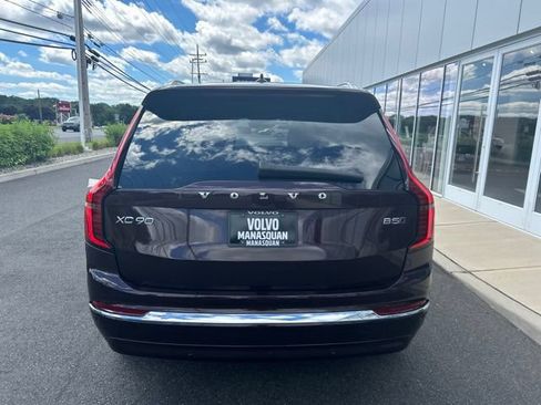 Used 2025 Volvo XC90 B5 Core AWD/4WD image 4