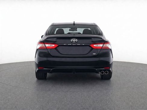 Used 2019 Toyota Camry SE w/ Convenience Package FWD image 6