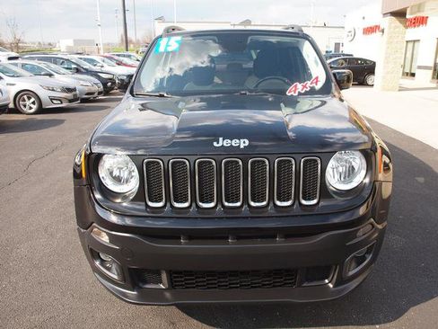 Used 2015 Jeep Renegade Latitude image 4