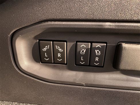 Used 2026 Cadillac Vistiq Luxury image 41