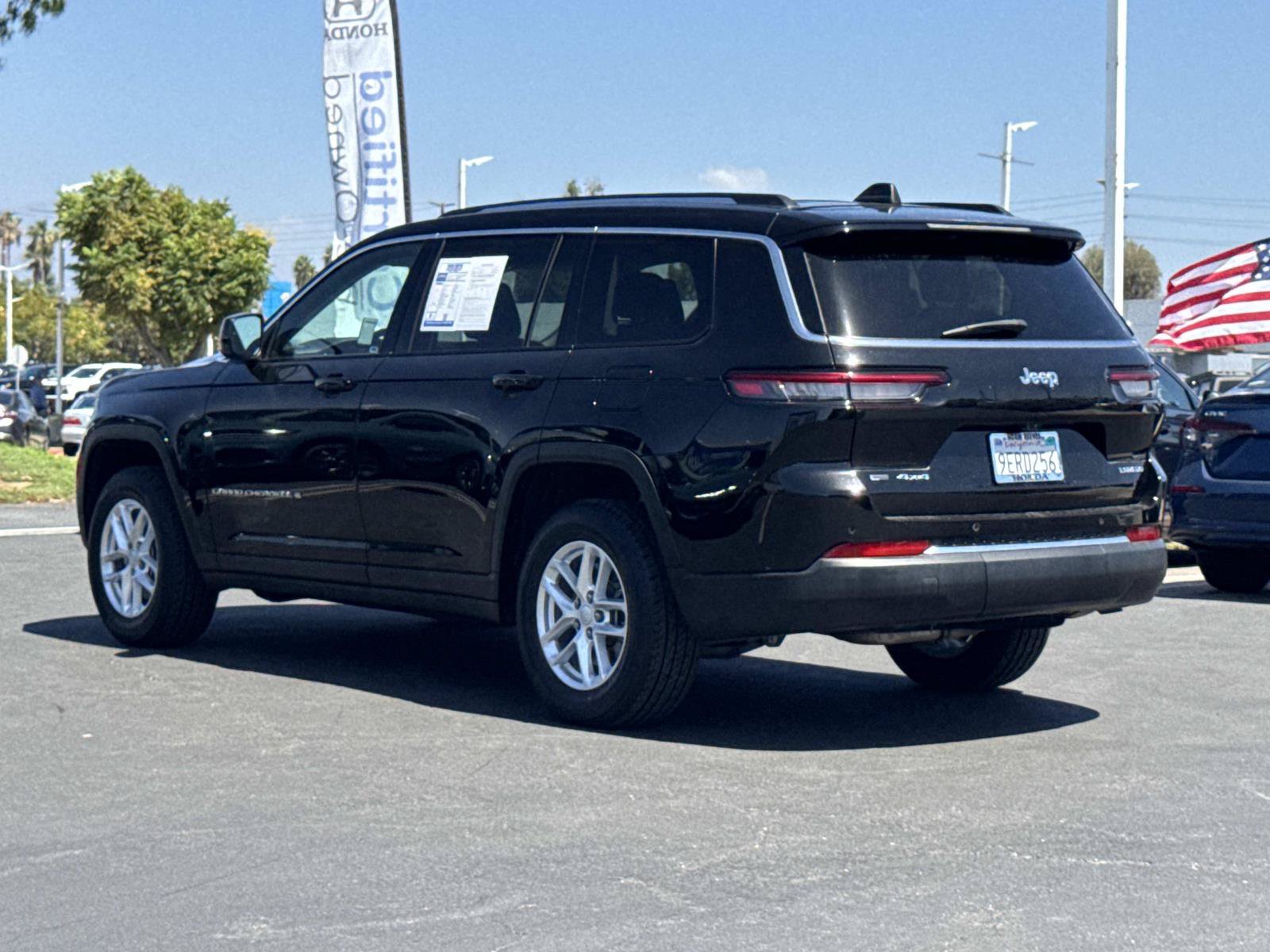Used 2023 Jeep Grand Cherokee L Laredo AWD/4WD image 3