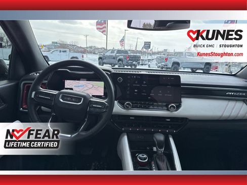 Used 2024 GMC Canyon AT4X image 42