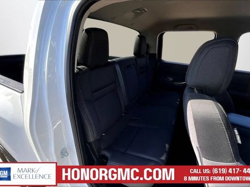 Used 2022 Nissan Frontier SV RWD image 25