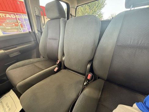 Used 2009 Chevrolet Silverado 1500 LT w/ Regional Value Package image 32