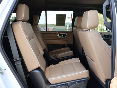 Used 2021 Chevrolet Tahoe Premier RWD image 23