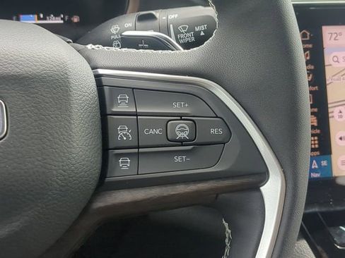 New 2026 Jeep Grand Cherokee L Limited w/ Luxury Tech Group II RWD image 34