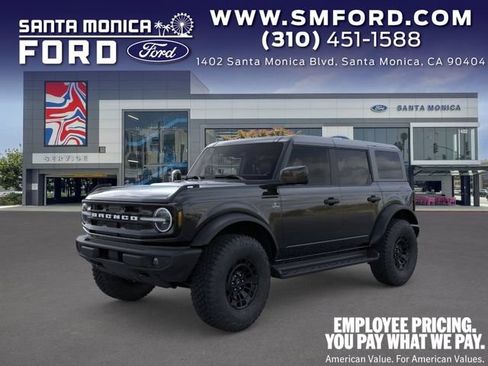 New 2026 Ford Bronco Outer Banks w/ Sasquatch Package AWD/4WD image 1