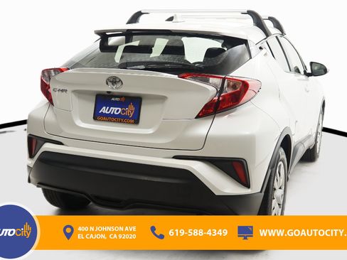 Used 2021 Toyota C-HR LE image 10