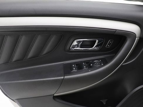 Used 2013 Ford Taurus SEL image 15