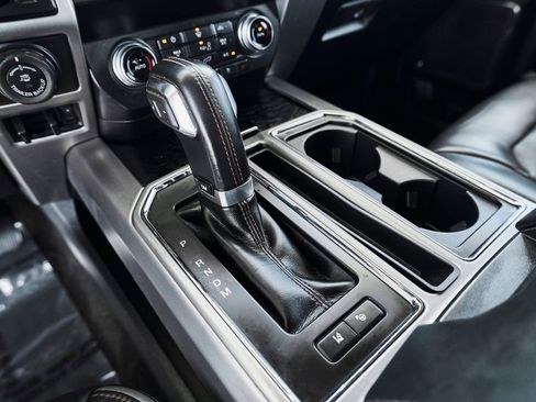 Used 2020 Ford F150 Platinum w/ Equipment Group 701A Luxury AWD/4WD image 32