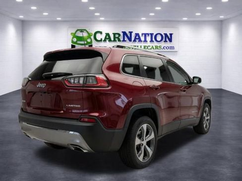 Used 2019 Jeep Cherokee Limited AWD/4WD image 2