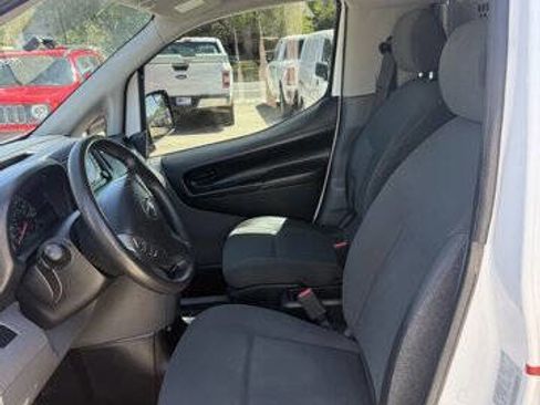 Used 2018 Nissan NV200 S FWD image 10