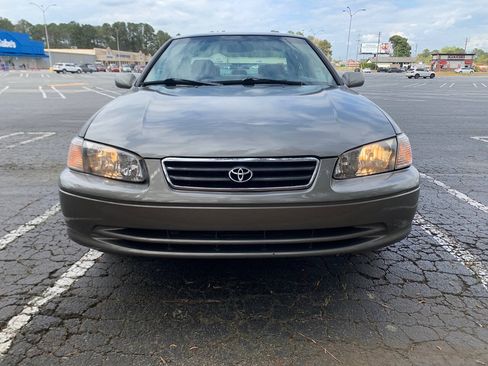 Used 2001 Toyota Camry LE FWD image 4