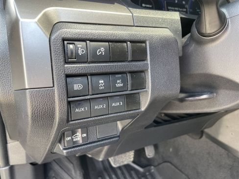 Used 2024 Toyota Tacoma TRD Off-Road w/ TRD Off Road Upgrade Package AWD/4WD image 11