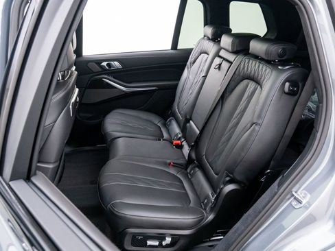 New 2026 BMW X7 xDrive40i w/ M Sport Package image 16