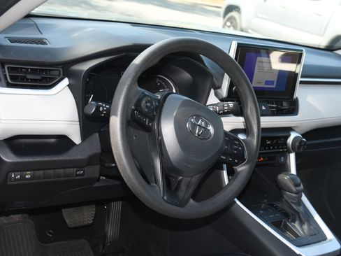 Certified 2025 Toyota RAV4 XLE w/ Convenience Package image 9