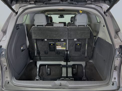 Certified 2021 Toyota Sienna XLE w/ XLE Plus Package AWD/4WD image 23