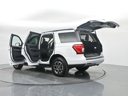 Certified 2024 Ford Expedition XLT RWD image 42