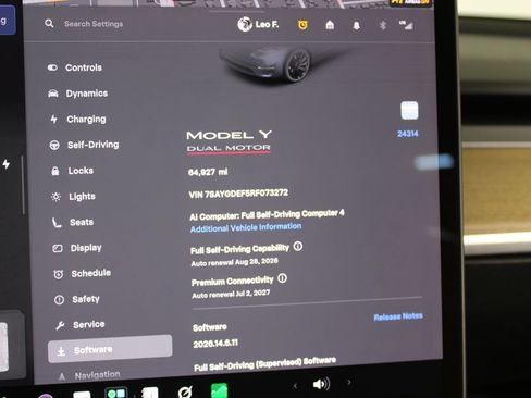 Used 2024 Tesla Model Y Performance AWD/4WD image 17