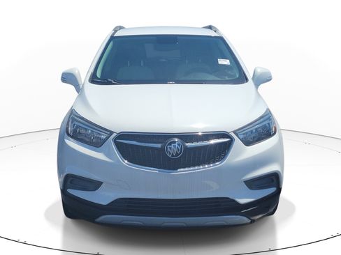 Used 2018 Buick Encore Preferred FWD image 2
