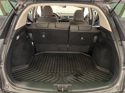 Used 2020 Honda HR-V LX image 12