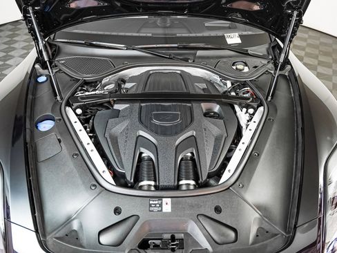 Certified 2025 Porsche Panamera 4S w/ Premium Package image 13