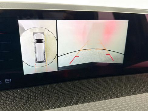 Used 2025 Cadillac Escalade ESV V w/ LPO, ONYX Package image 21