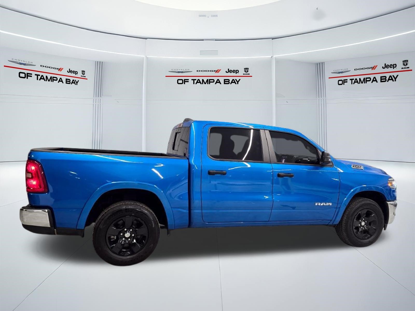 Used 2025 RAM 1500 Big Horn AWD/4WD image 8
