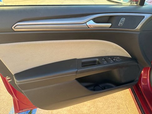 Used 2019 Ford Fusion S image 7