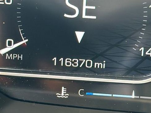 Used 2022 GMC Yukon AT4 w/ Max Trailering Package image 7