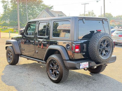 Used 2021 Jeep Wrangler Unlimited Sport AWD/4WD image 6
