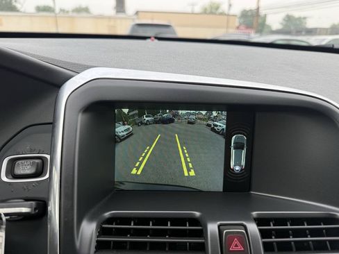 Used 2016 Volvo XC60 T6 w/ Proximity Package AWD/4WD image 21